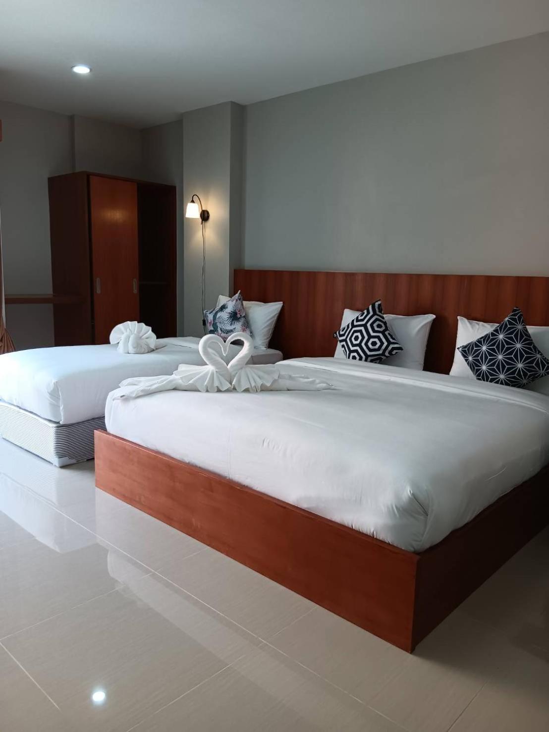 The Brown Boutique Patong Hotel Room photo